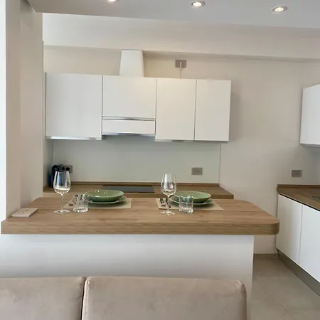 公寓 Luxury Centro 科内利亚诺