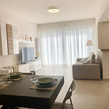 דירה Luxury Centro קונליאנו